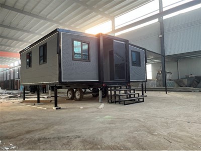 Επεκτάσιμο Σπίτι κοντέινερ με ρόδες